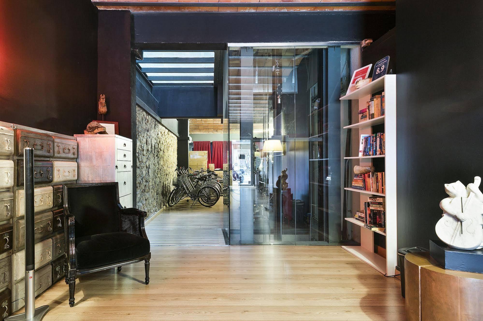 Aspasios Las Ramblas Apartments Barcelona Zewnętrze zdjęcie